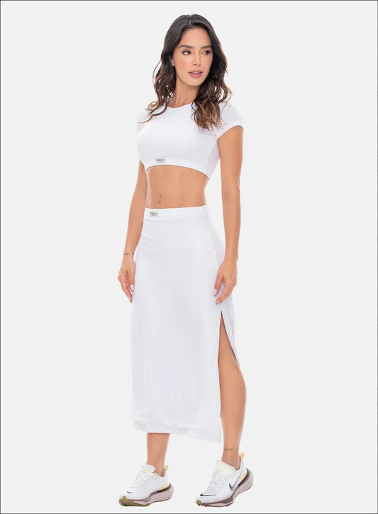 Skirt with side slit